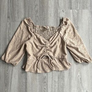 Urban Romanitcs Beige Eyelet Peplum Cropped Quarter Sleeve Top Stretchy